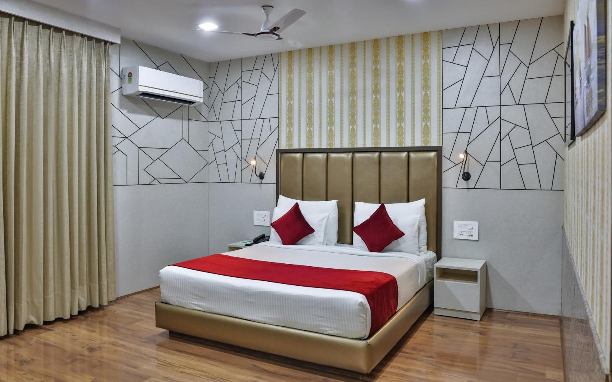 Hotel Cama Mohali Ngoại thất bức ảnh