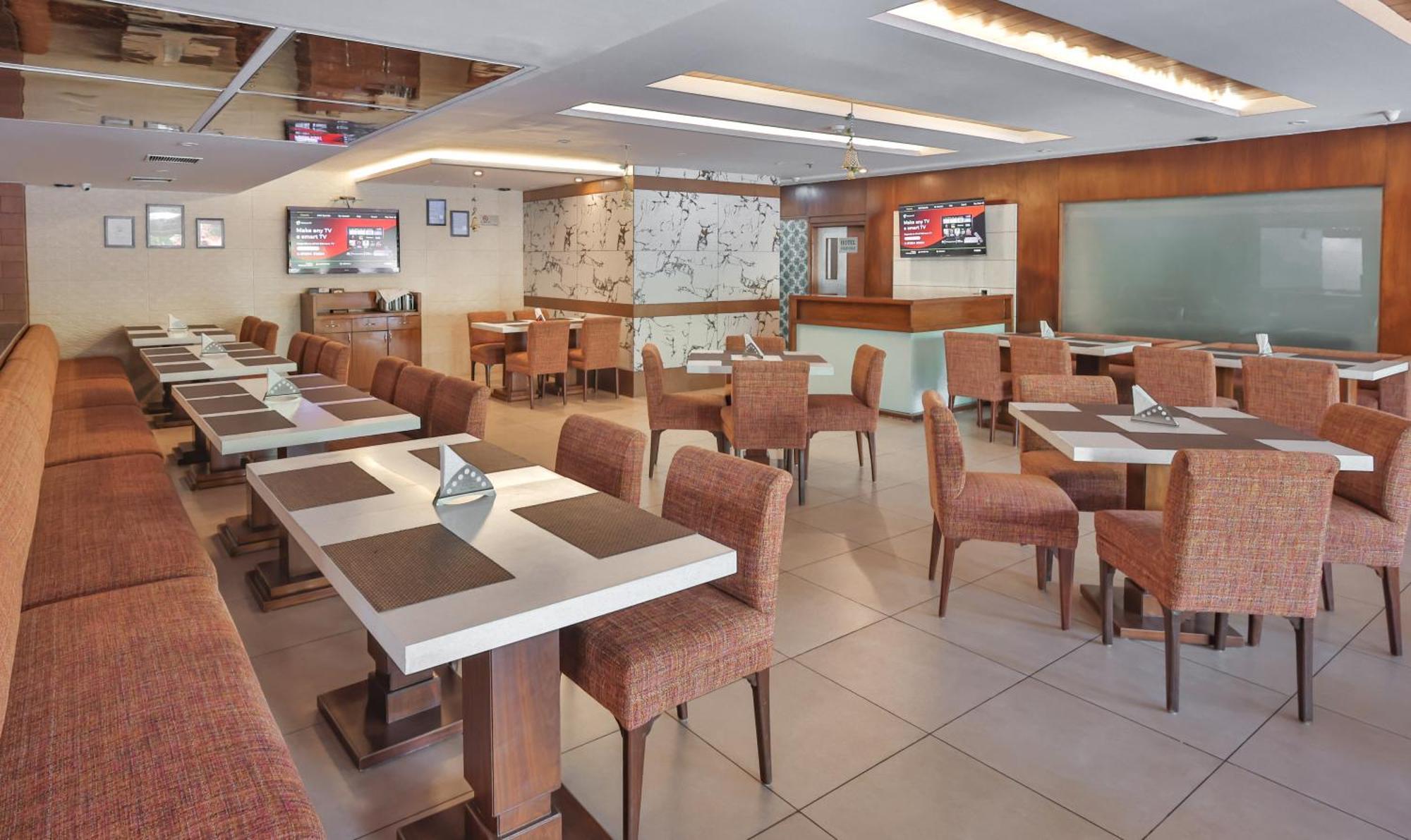 Hotel Cama Mohali Ngoại thất bức ảnh