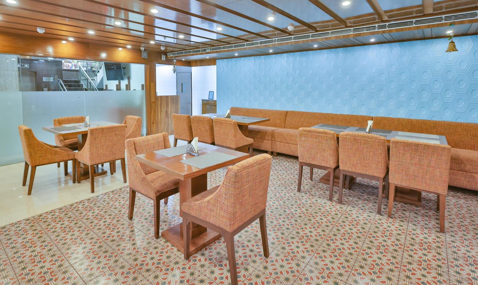 Hotel Cama Mohali Ngoại thất bức ảnh